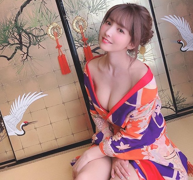 Yua Mikami là nữ thần trong làng phim xxx